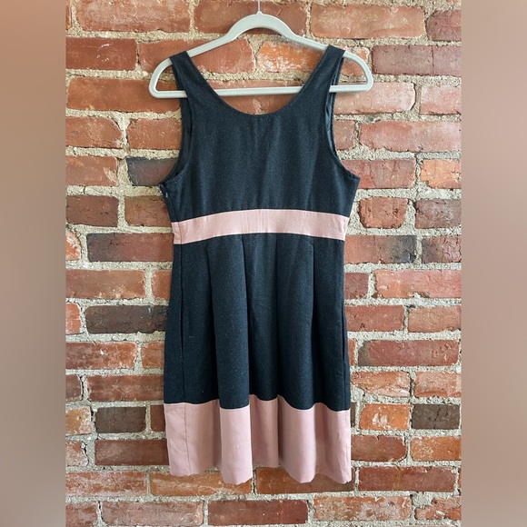 Sleeveless pink/gray A-line spring dress - Picture 3 of 13